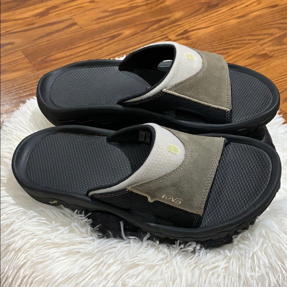 Teva men sandals size 8